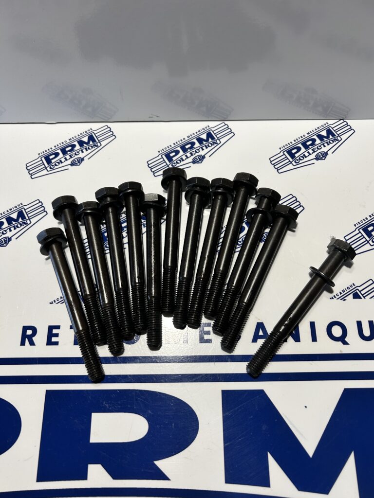 VIS DE FIXATION DE CULASSE Ø 10 mm pas 150 longueur 107 mm