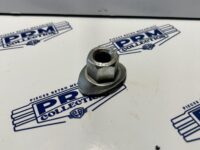 ECROU DE ROUE AVEC EMBASE Ø 12 mm pas 125